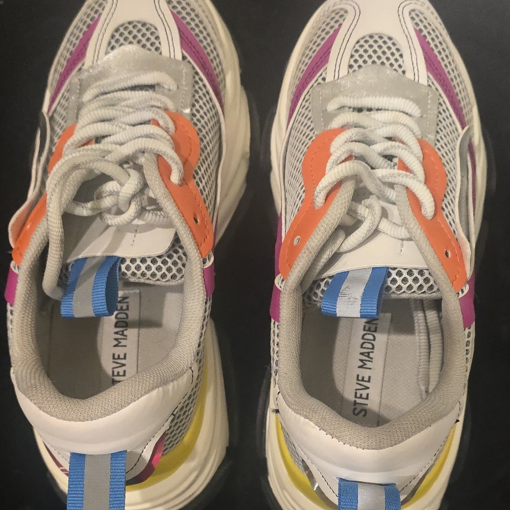 Steve Madden Possession sneakers